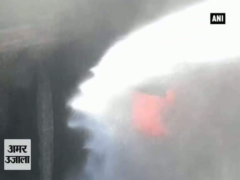 भोपाल के कबाड़खाने में लगी भयंकर आग