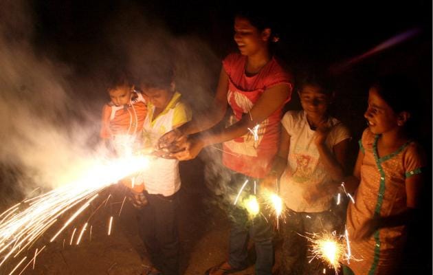side effects and harms of fire works and cracking on diwali, read here health experts tips