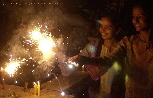 side effects and harms of fire works and cracking on diwali, read here health experts tips