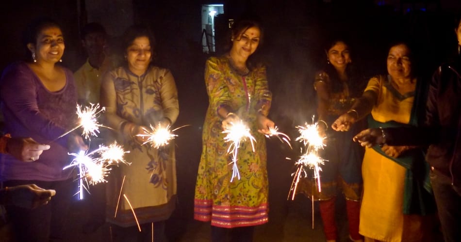 side effects and harms of fire works and cracking on diwali, read here health experts tips