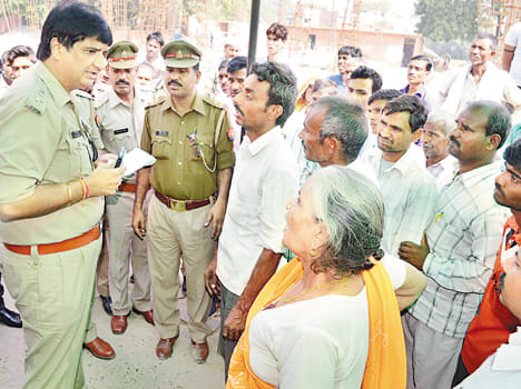 Two brothers shot dead in Gondarav