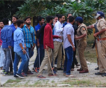 Clashes in lucknow university.