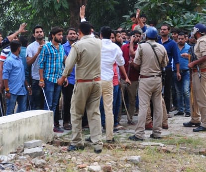 Clashes in lucknow university.
