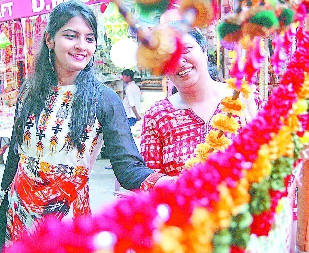 gujraat goods demand in market 