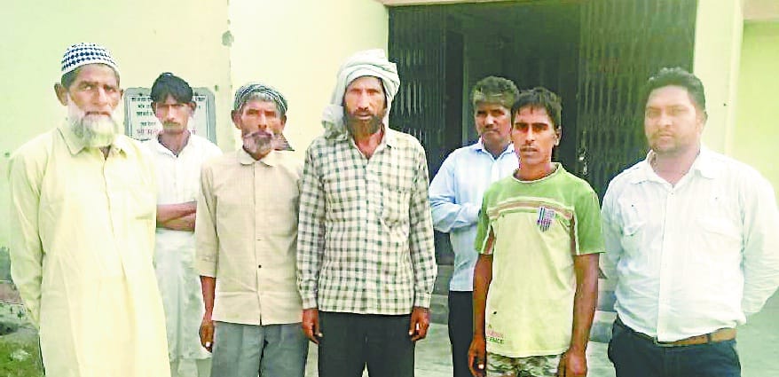 CM dead elderly suffer in the House, silent leader and police