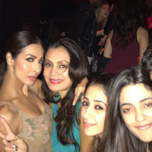 malaika arora doing party with her friends in new york