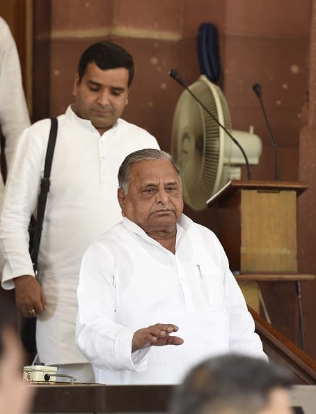 know, who is with akhilesh yadav and who is with shivpal yadav