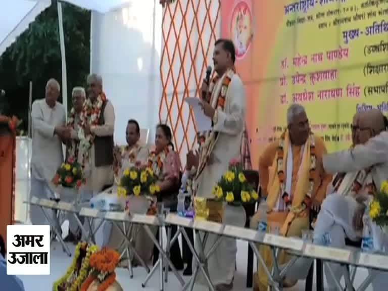 Varanasi vidwan sammanit