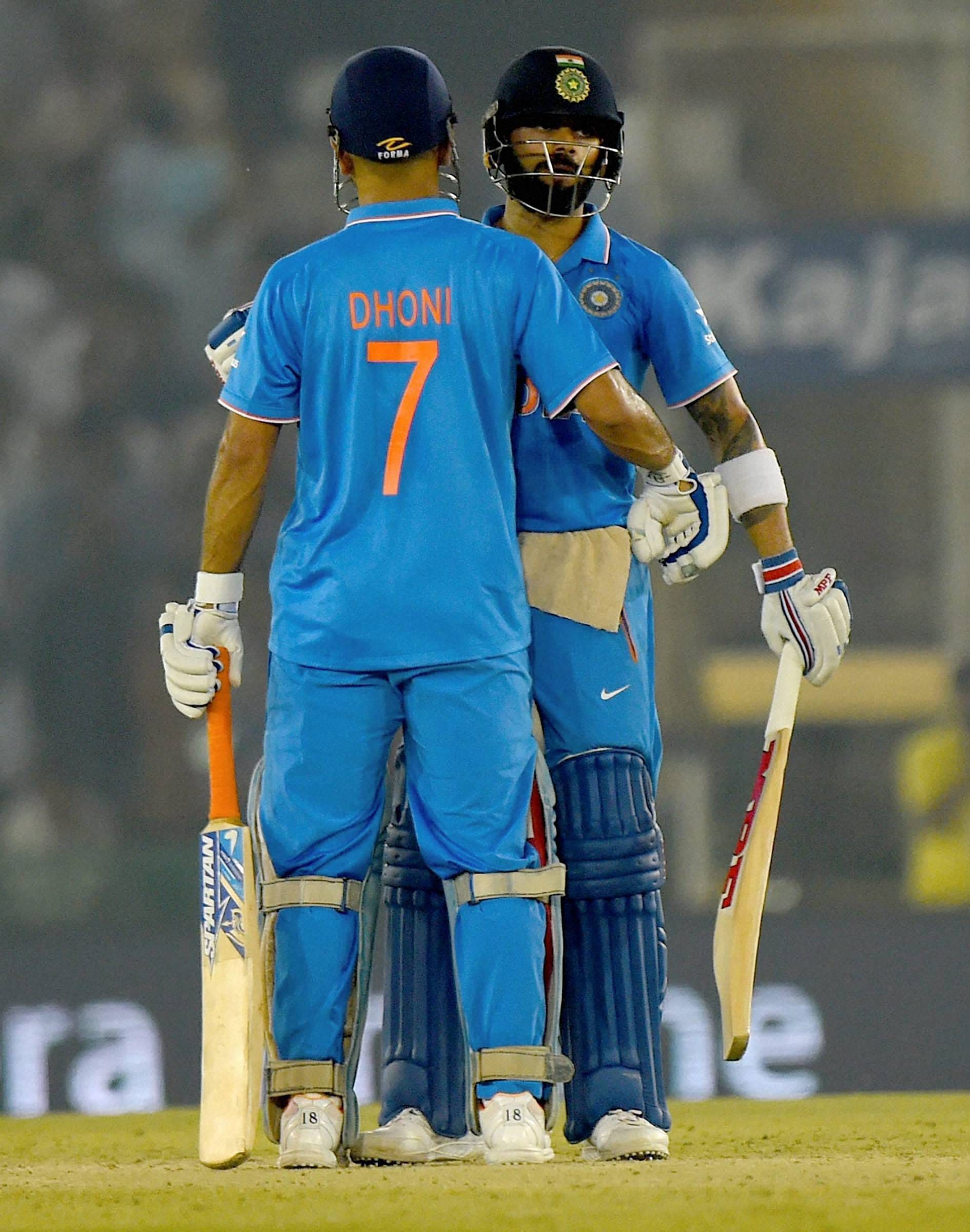 No body is better chaser than Virat and Dhoni   
