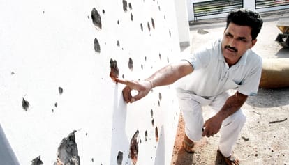 undeclared curfew in border areas due to shelling from pakistan