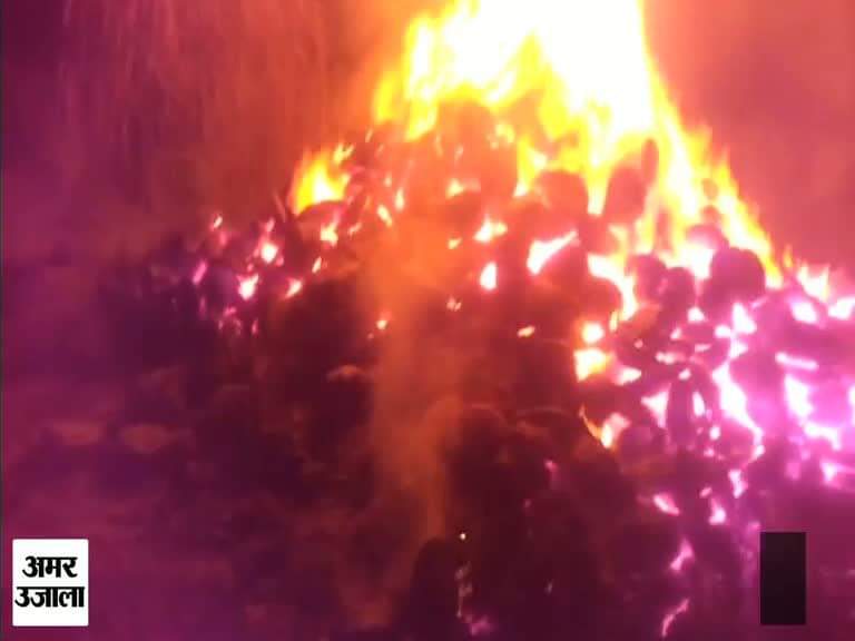 बागपत के हमीदाबाद में जलाया गया शव, हत्या की आशंका 