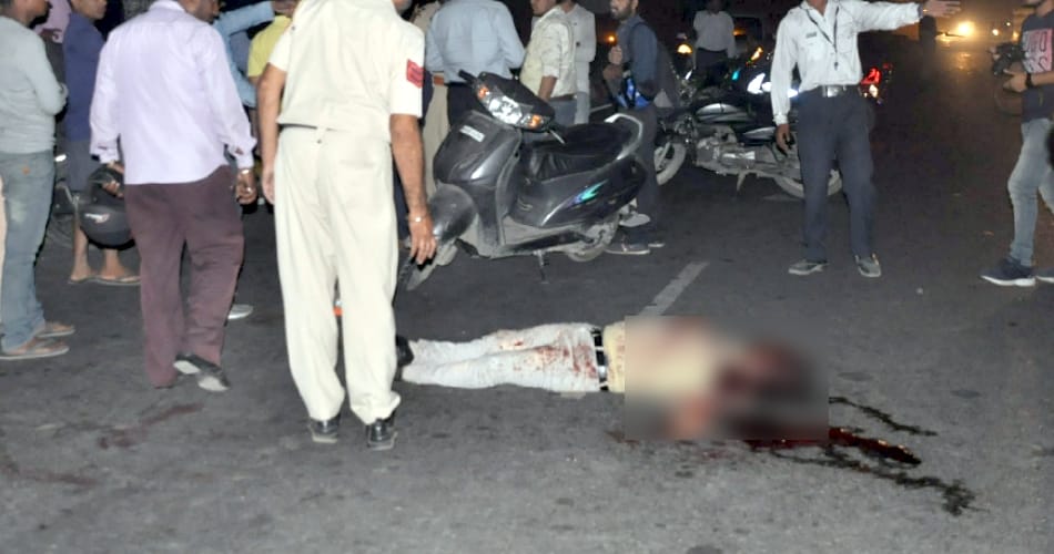 The body of the murdered young man thrown riverbank