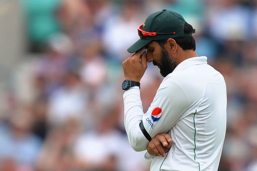 Pakistan Just 6 Wickets away from 2-0 in Test Series