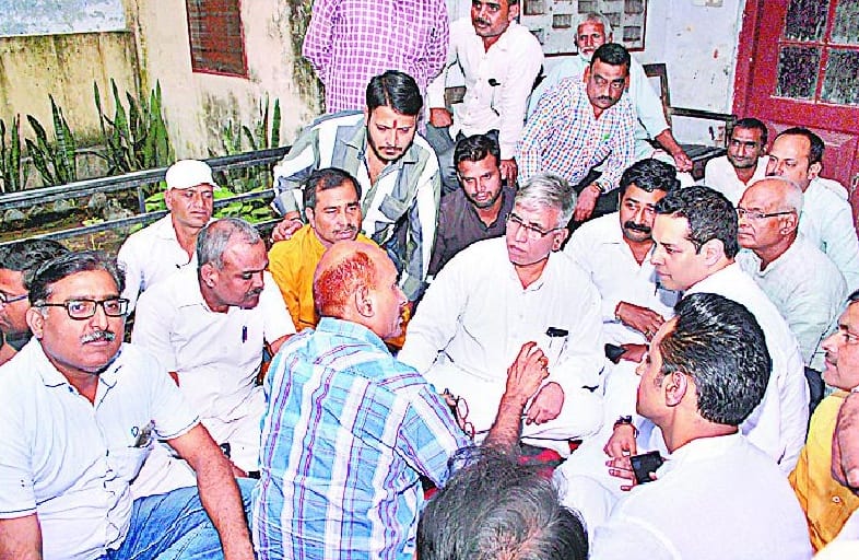 MP encompass against officer