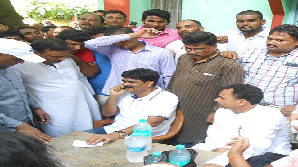   nitish kumar opened talk channel with bjp leaders