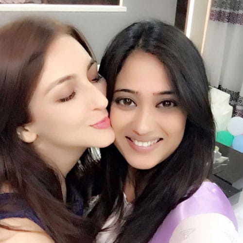 shweta tiwari post her baby bump photos on instagram