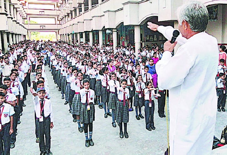 Administered oath to buy Chinese goods