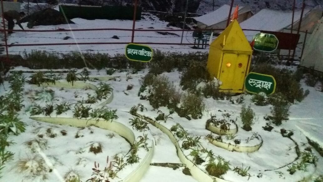 snowfall in Kedarnath three hours .