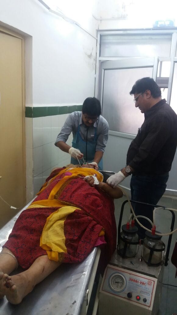 car fell into gorge, three died
