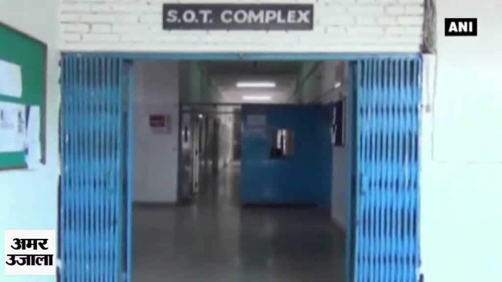 अलीगढ़ प्रोफेसर मौत