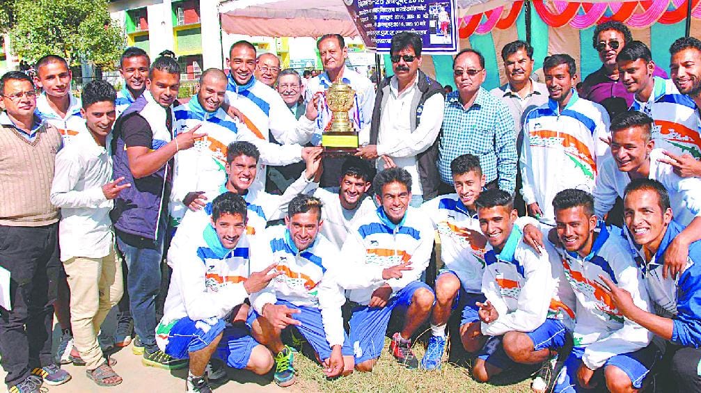 Pithoragarh made intercollegiate champion Bosketbal