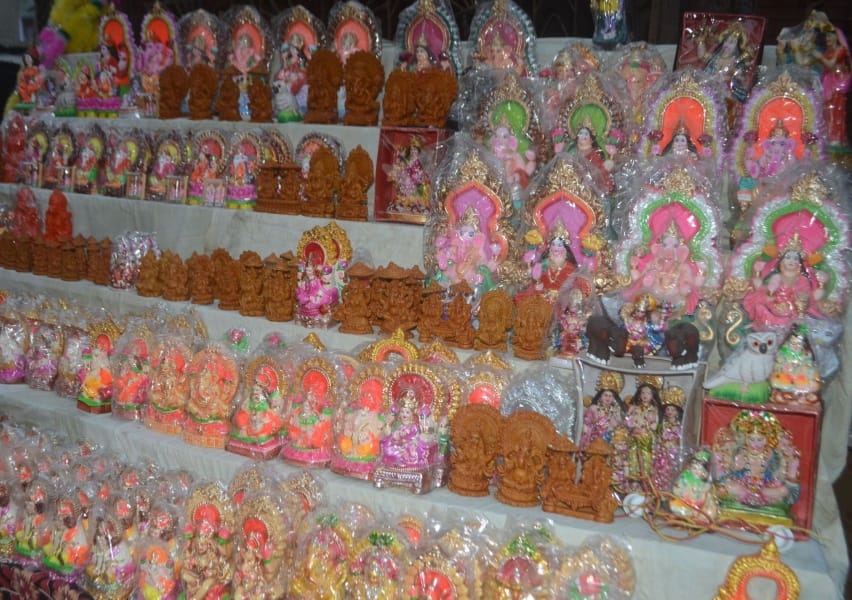 barasega dhan to khanakega baajaar