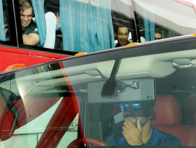 MS Dhoni Leaves Tom Latham and Ross Taylor Stunned Driving his Hummer