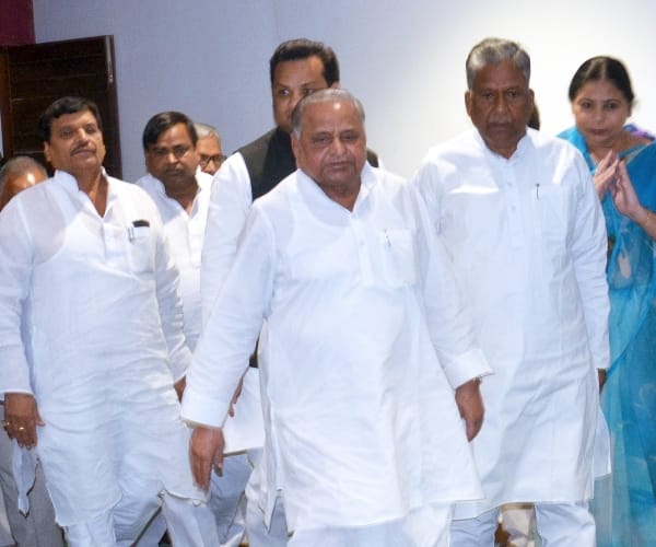mulayam singh new step for up election, sent a proposal to Congress