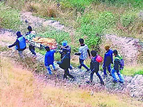 12 km stretchered brought ill woman