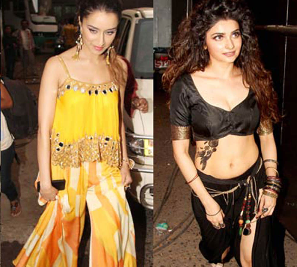 prachi desai consious about her dress