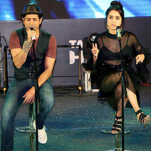 shraddha kapoor having oops moment in party