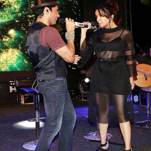 shraddha kapoor having oops moment in party