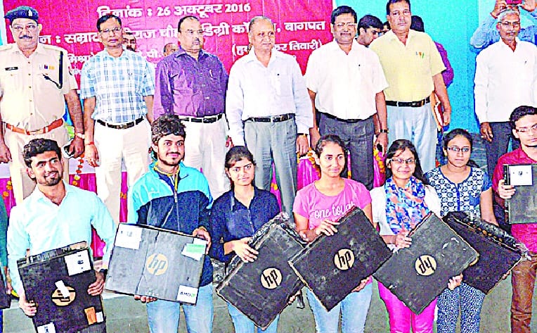 Laptop received meritorious cheers