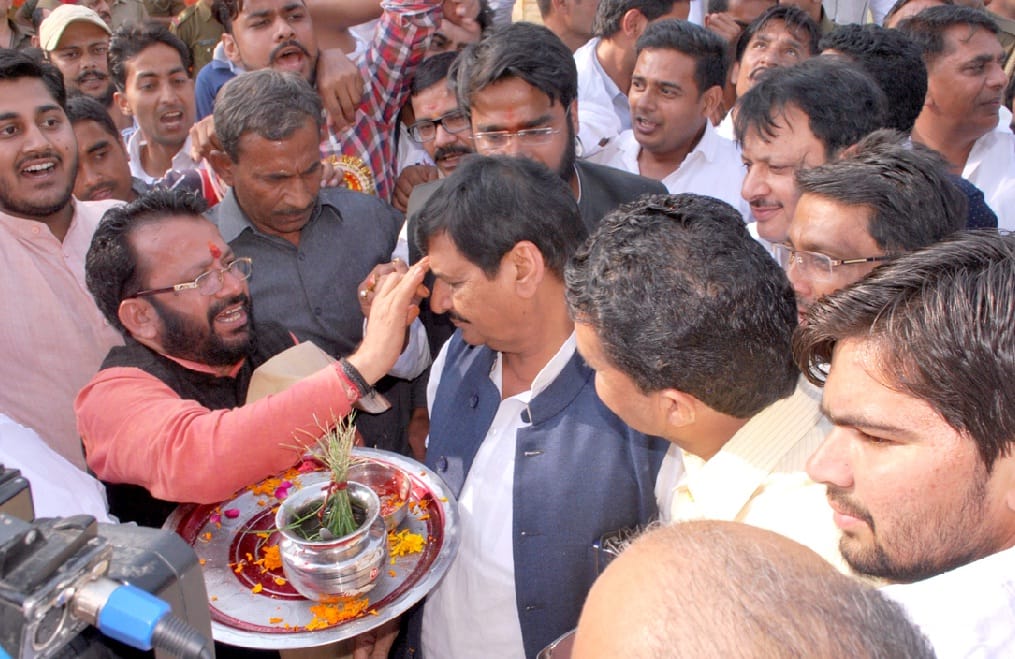 Shivpal snapped at Deoband, was nowhere in sight then becomes the chief minister Akhilesh
