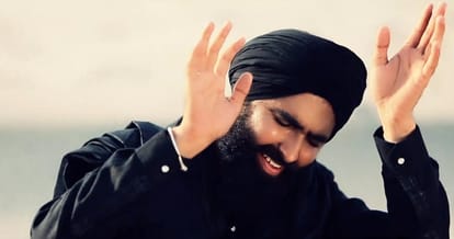 Fir on punjabi folk singer kanwar grewal, after that acp said, it was a mistake