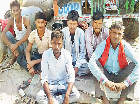Engineers and personnel hostage by miscreants looted