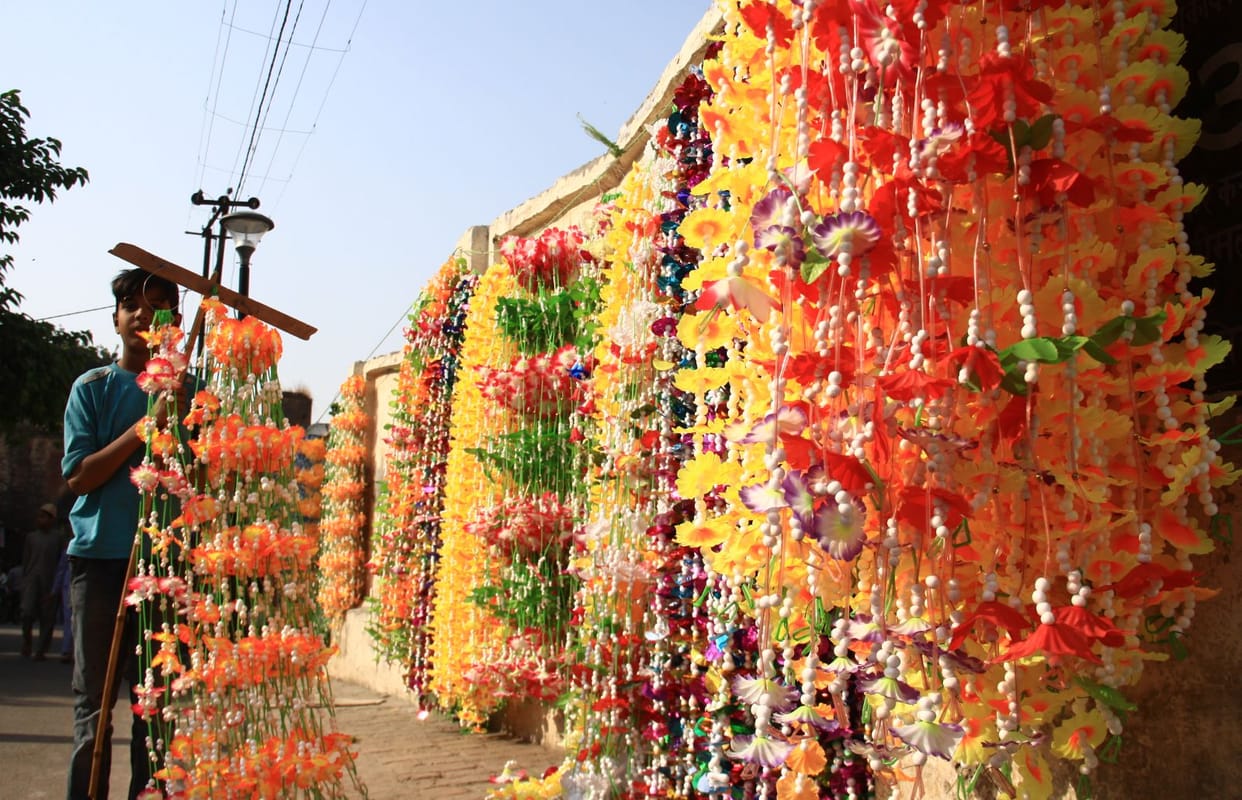 dhanteras today bazaar ready