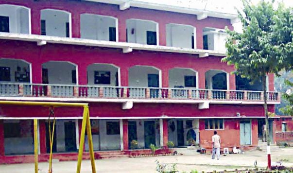 Many schools were closed sub Shicshadikari