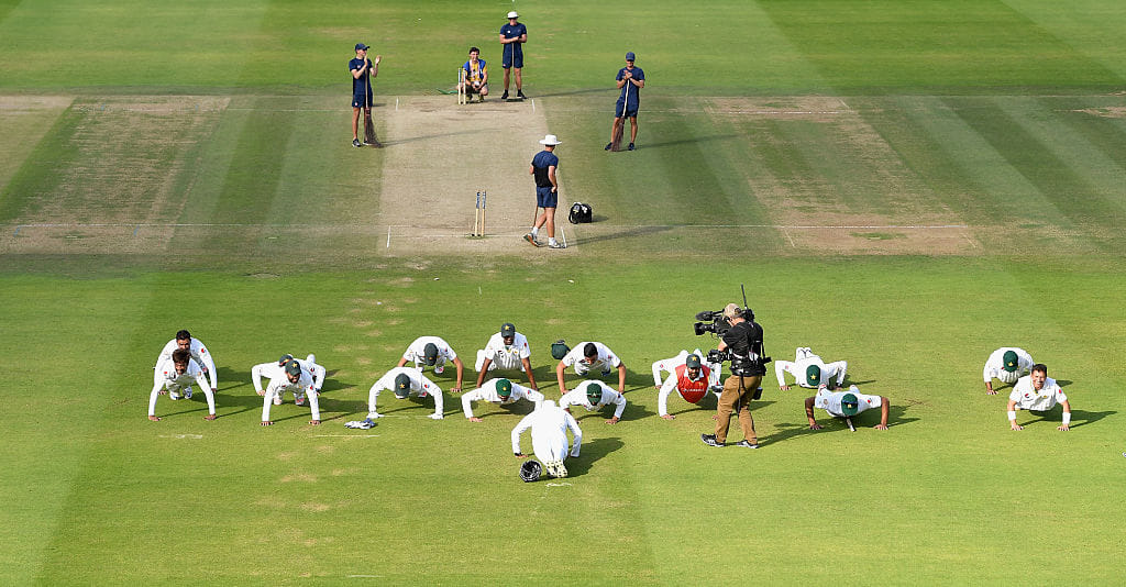 Pakistan Lawmaker Slams Cricketers For Doing Push-Ups After Match