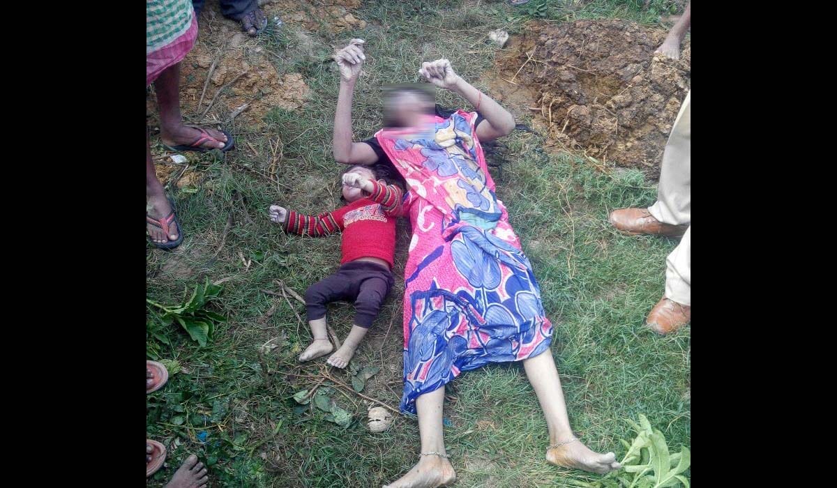 woman jumped in well with her two children in UP Balia 