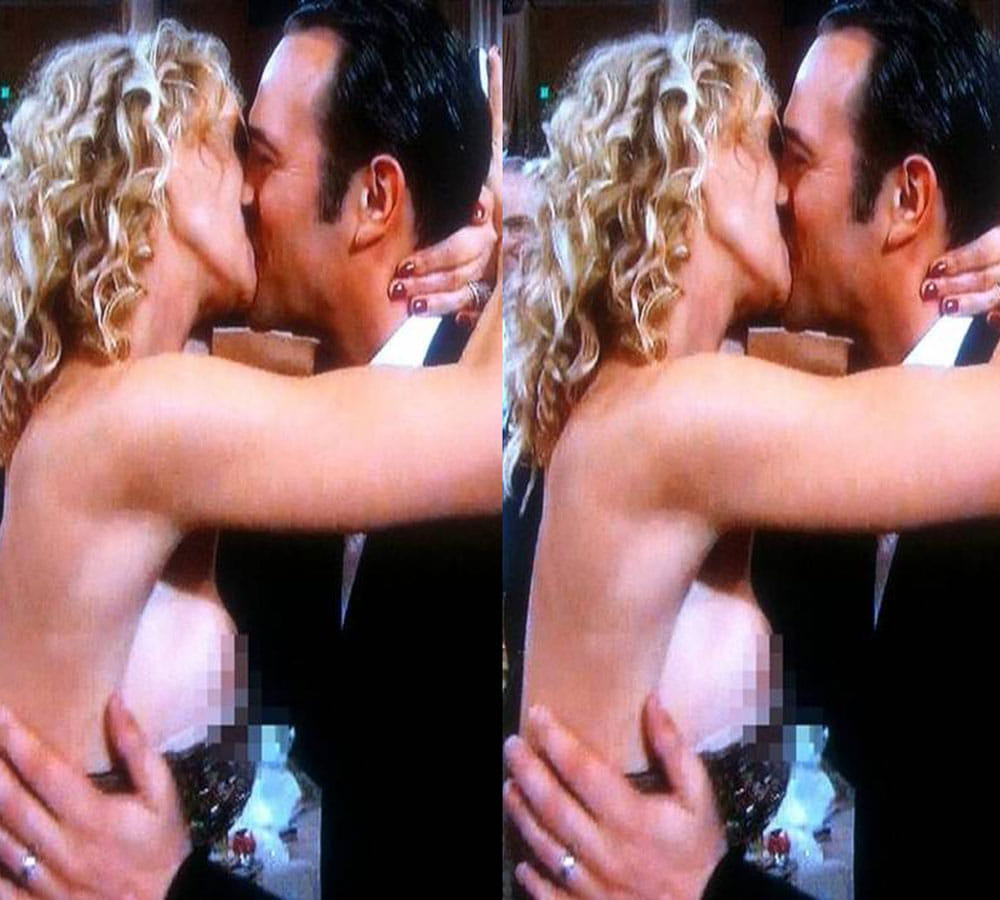 hollywood hroine wardrobe malfunction on stage