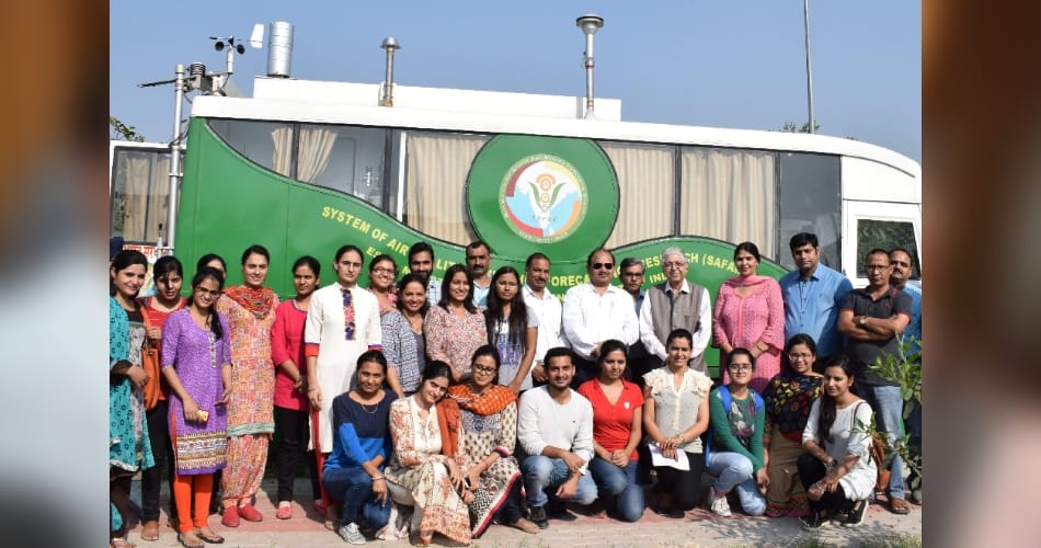 Mobile Air Quality Monitoring van will calculate Chandigarh Pollution