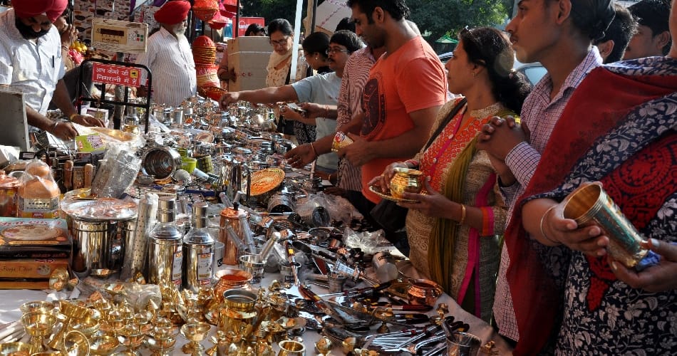 Dhanteras is today, Shopping of jewelry cars bikes 