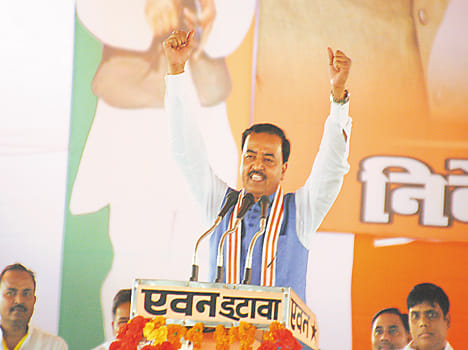 Keshav said in Etawah, SP, BSP symbol of corruption