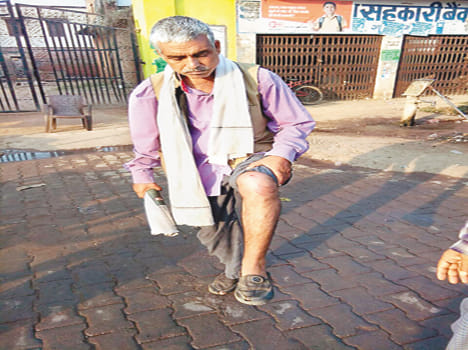 Sweet seller miscreants looted Rs 28