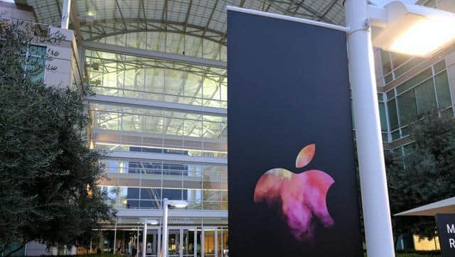 Apple MacBook Pro 2016 launched with ‘Touch Bar’ and other new features