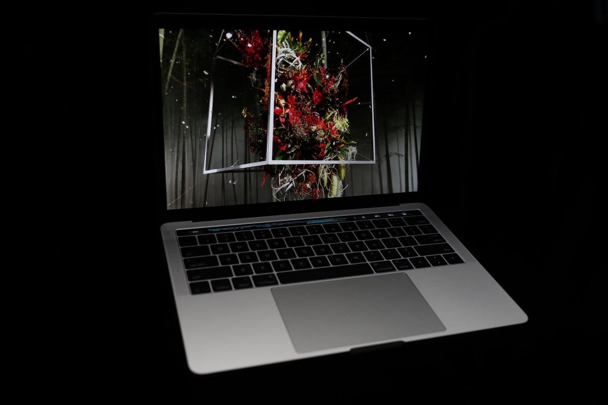 Apple MacBook Pro 2016 launched with ‘Touch Bar’ and other new features