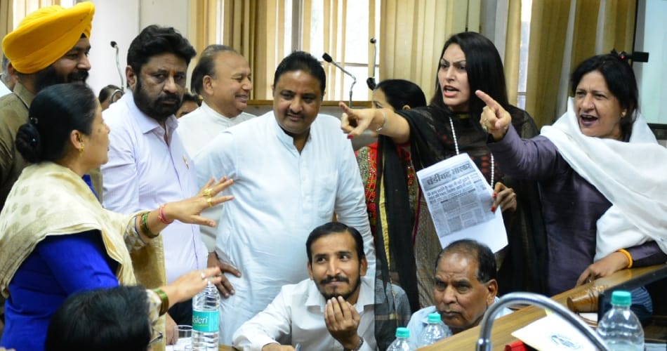 dispute on kajauli water works in chandigarh nagar nigam house meeting
