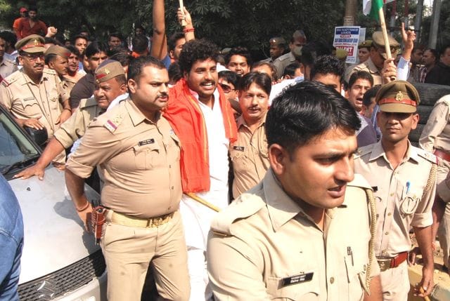 Hindu Mahasabha took hundreds of members detained