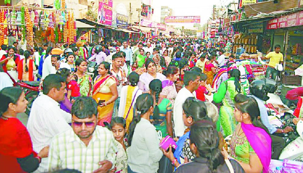 Bumper sales of silver coins and pottery on Dhanteras